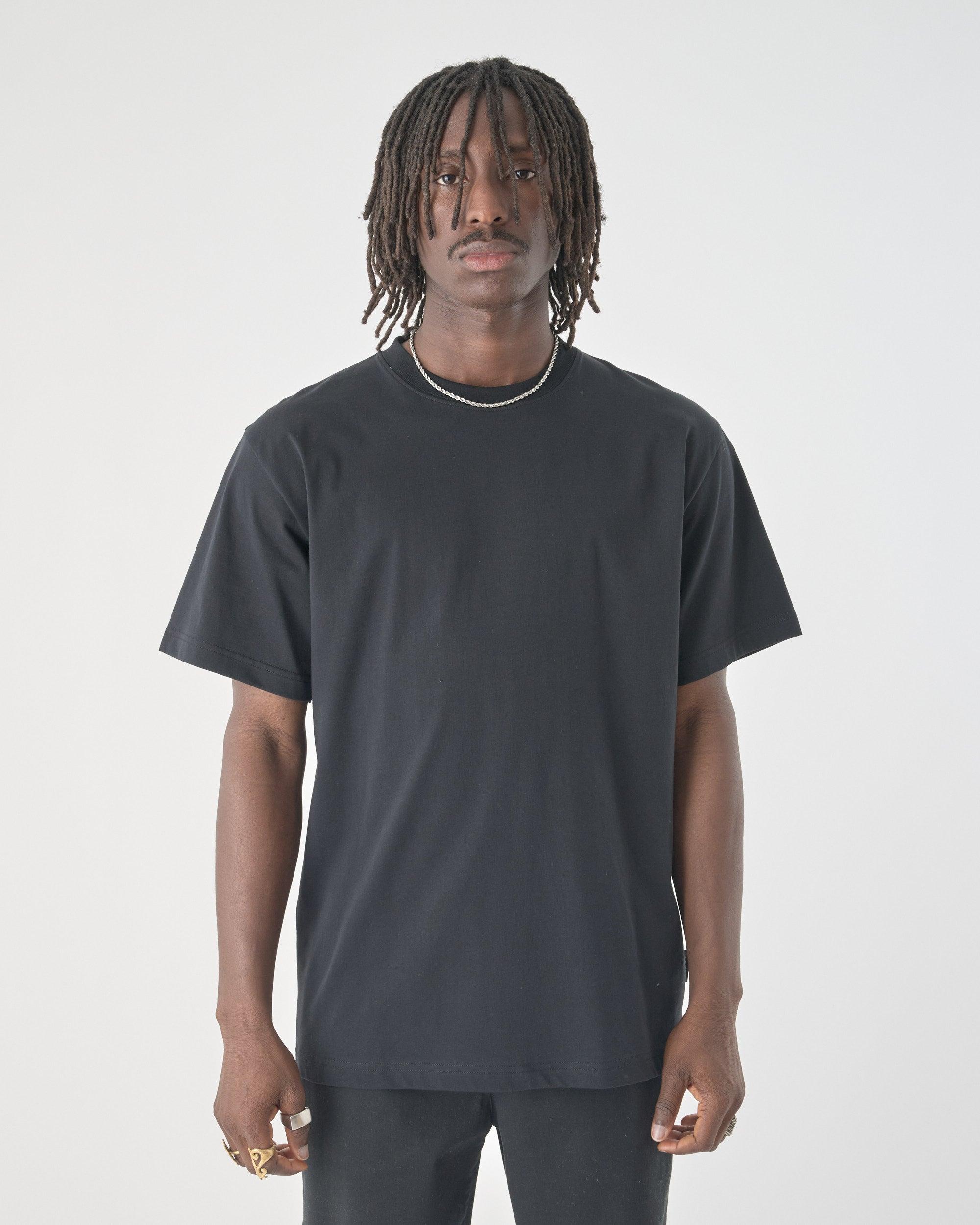 Cleptomanicx Black Ligull Classic T-Shirt Herren schwarz 